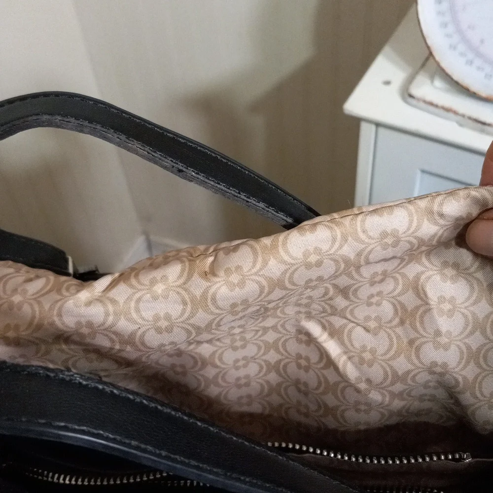 C black faux leather  shoulder bag - Picture 8 of 9